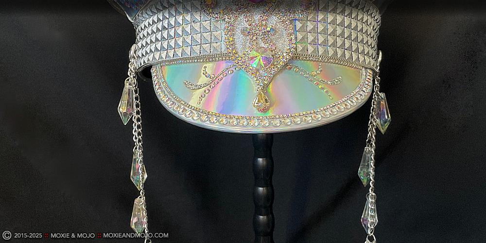 Moxie & Mojo  :: Crystal Couture
