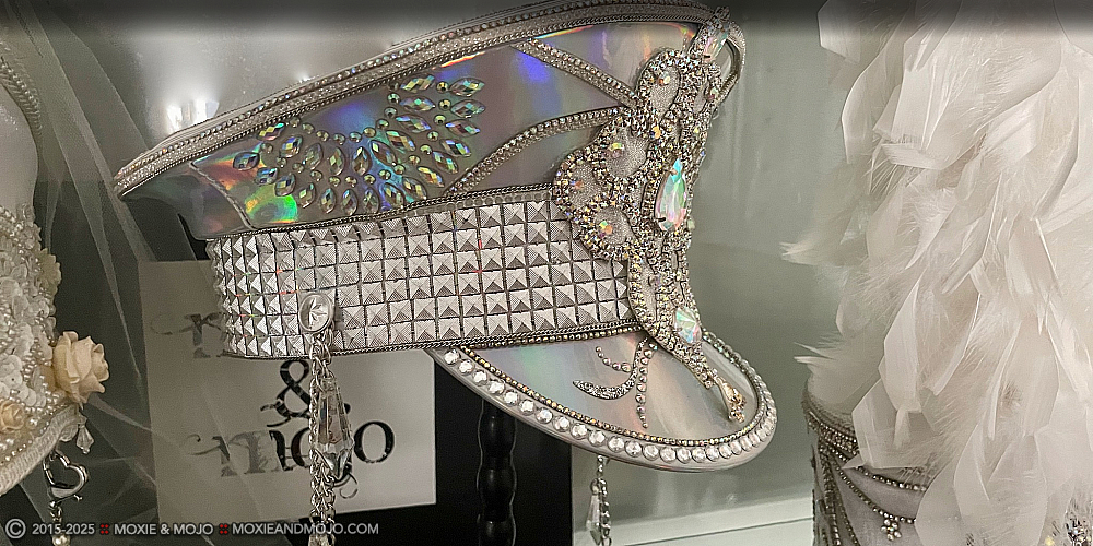 Moxie & Mojo  :: Crystal Couture