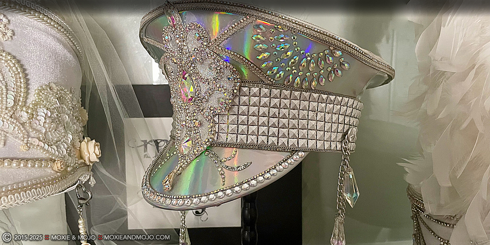 Moxie & Mojo  :: Crystal Couture