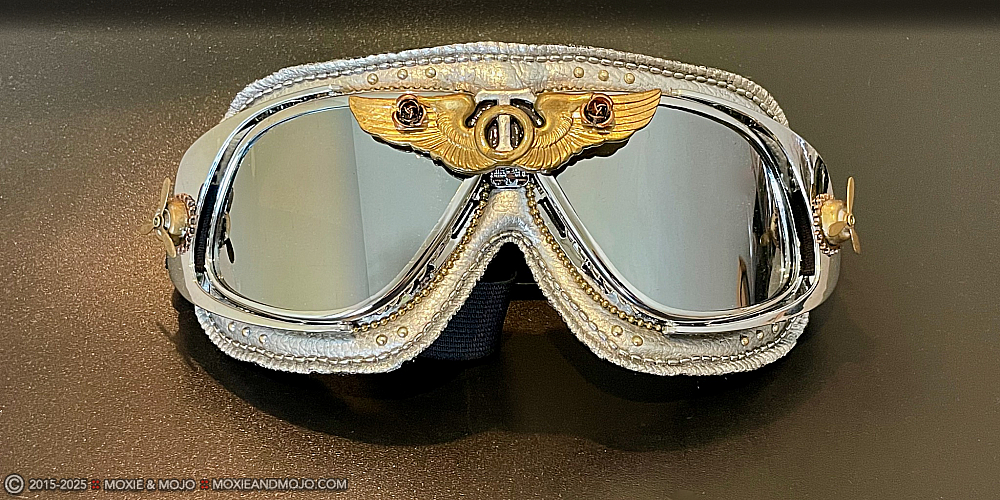 Moxie & Mojo  :: The Aviator