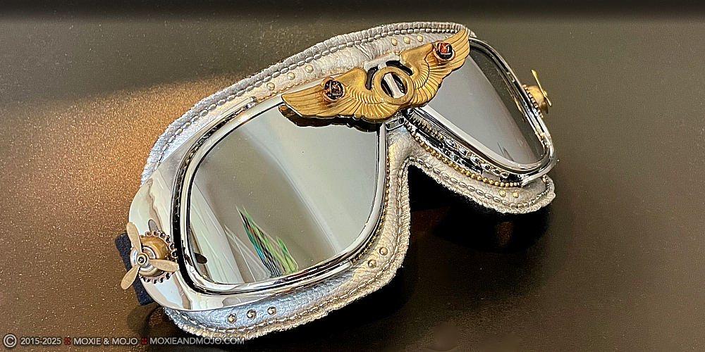Moxie & Mojo  :: The Aviator