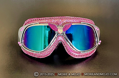 Moxie and Mojo Love Shatters Goggles