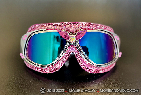 Moxie and Mojo Love Shatters Goggles