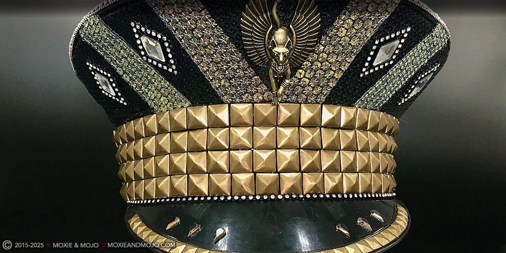 Moxie & Mojo  :: Egyptian Tails