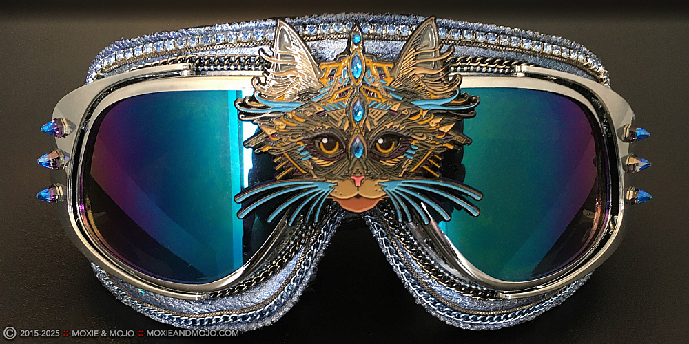 Moxie & Mojo  :: Cat's Eye