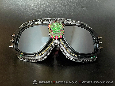 Moxie and Mojo Bass Tiger Goggles