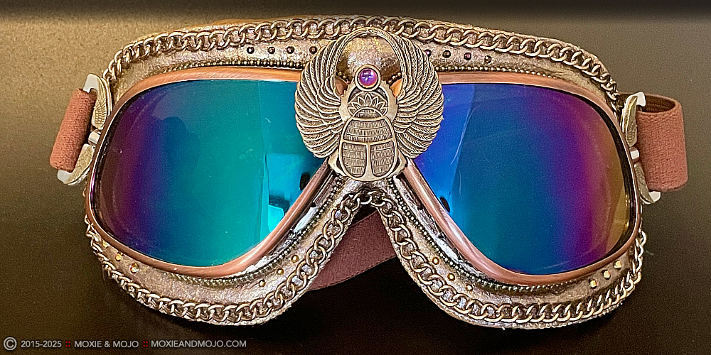 Moxie & Mojo  :: Scarab