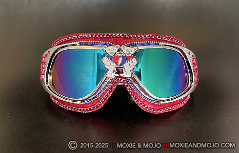 Moxie and Mojo Grateful Love Goggles