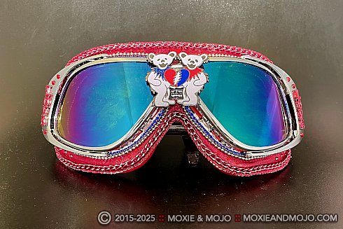 Moxie and Mojo Grateful Love Goggles