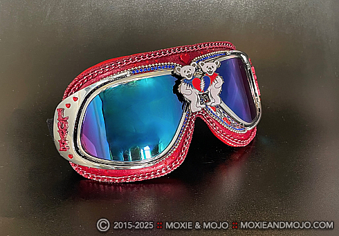 Moxie and Mojo Grateful Love Goggles