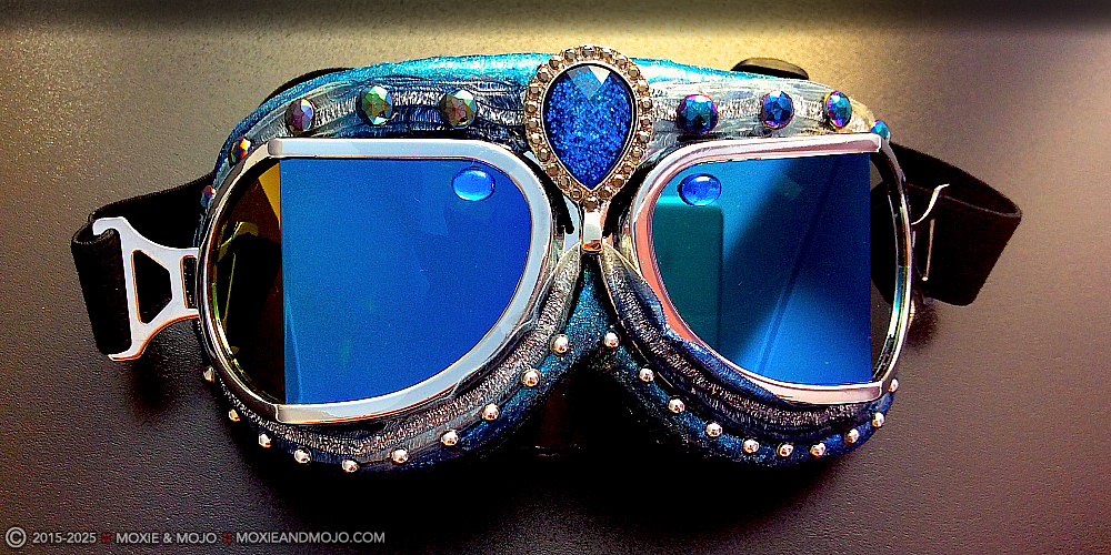 Moxie & Mojo  :: Bejeweled