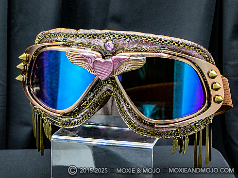 Moxie and Mojo Autumn Angel Goggles