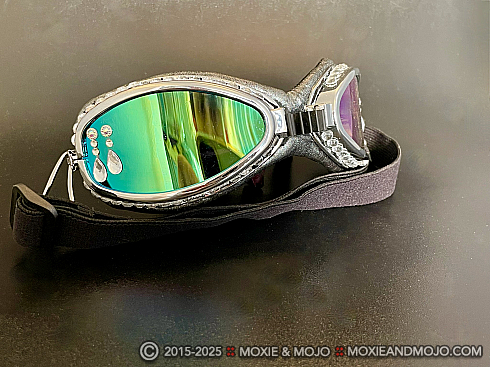 Moxie and Mojo Simple Pleasures Goggles