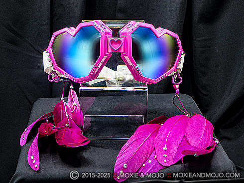 Moxie and Mojo Haute Pink Goggles