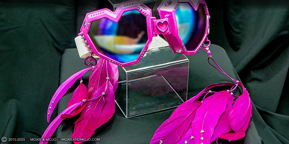 Moxie & Mojo  :: Haute Pink