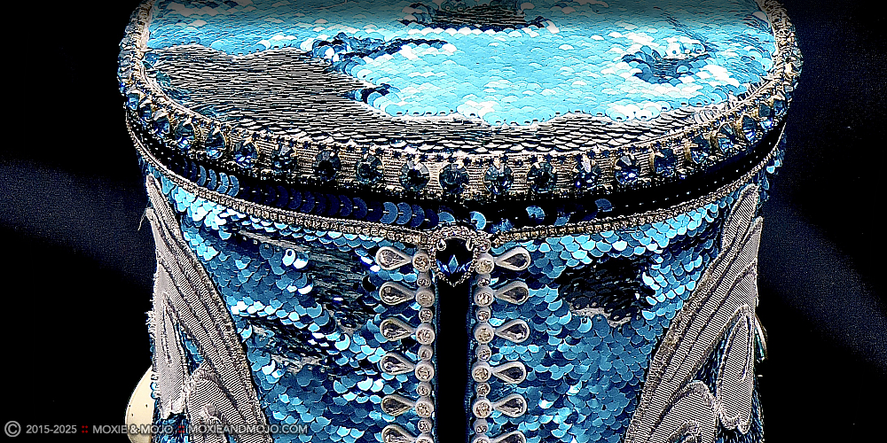 Moxie & Mojo  :: Blue Lion