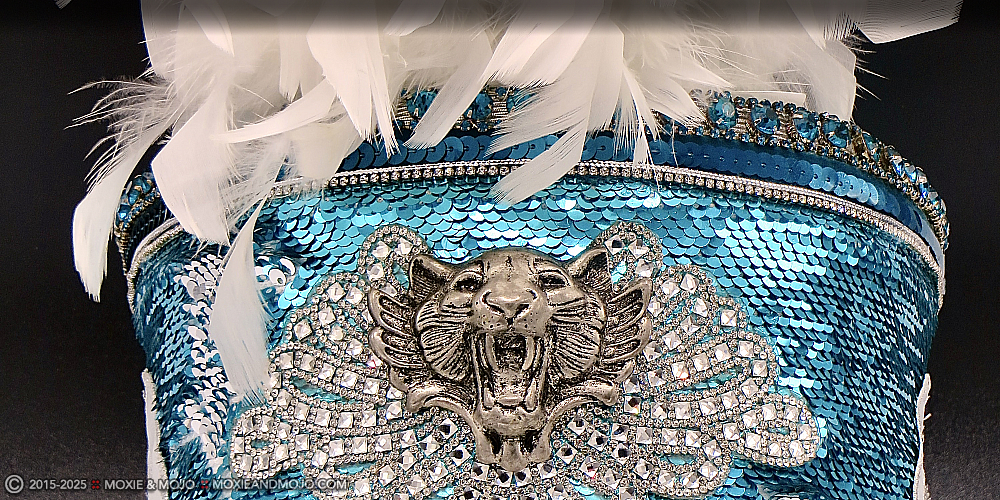 Moxie & Mojo  :: Blue Lion