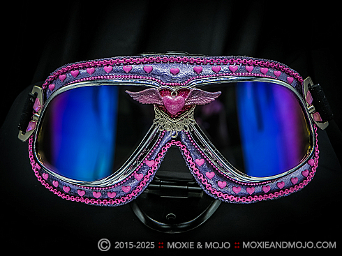 Moxie and Mojo Sweet Love Goggles