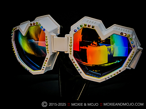 Moxie and Mojo I Heart Rainbows Goggles
