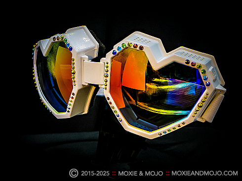 Moxie and Mojo I Heart Rainbows Goggles