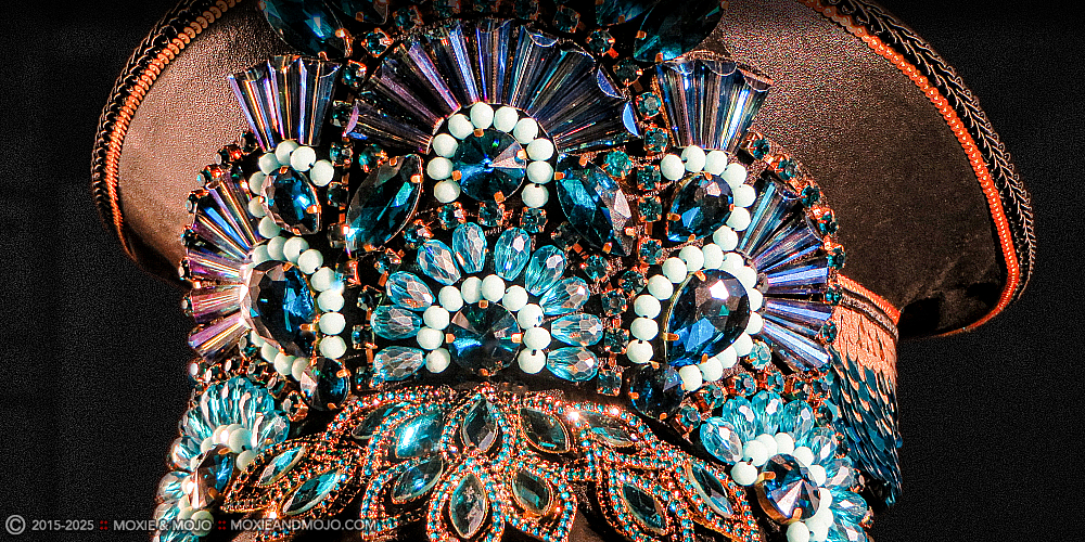 Moxie & Mojo  :: Blutiful