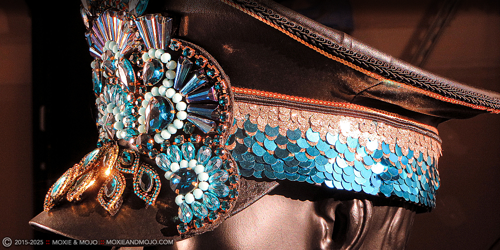 Moxie & Mojo  :: Blutiful