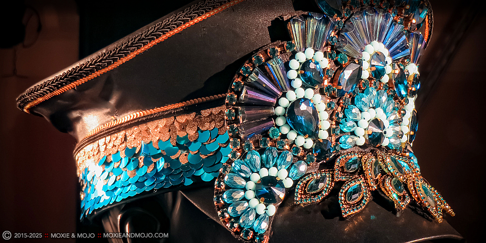 Moxie & Mojo  :: Blutiful