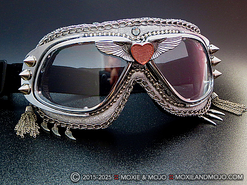 Moxie and Mojo Kiss the Sky Goggles