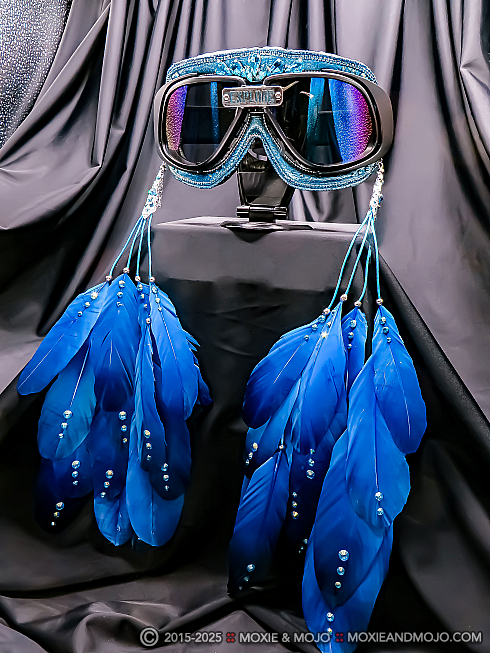 Moxie and Mojo My Feathered Friend Goggles