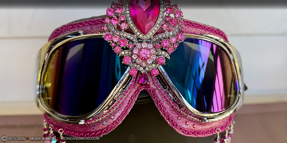Moxie & Mojo  :: Pink Glamour