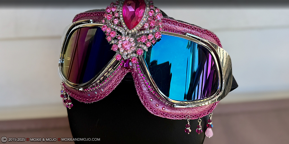 Moxie & Mojo  :: Pink Glamour