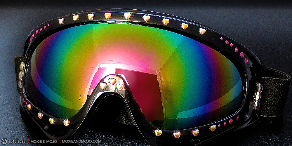 Moxie & Mojo  :: Technicolor Love