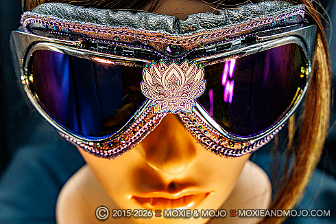 Moxie and Mojo Lotus Shining Goggles