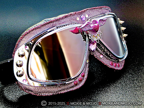 Moxie and Mojo Peace of My Heart Goggles