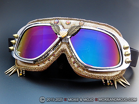 Moxie and Mojo Heart of Gold Goggles
