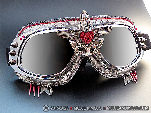 Moxie and Mojo Brave Heart Goggles