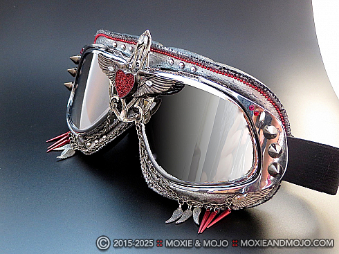 Moxie and Mojo Brave Heart Goggles