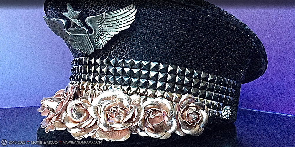 Moxie & Mojo  :: War of the Roses