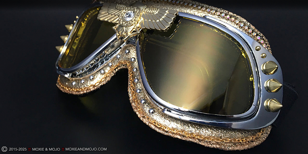 Moxie & Mojo  :: The Mystical Scarab