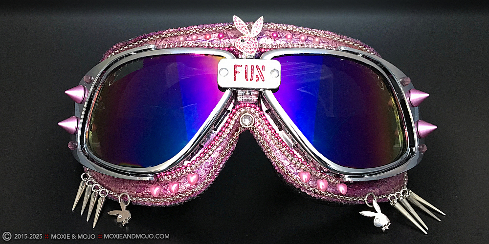 Moxie & Mojo  :: Fun Bunny