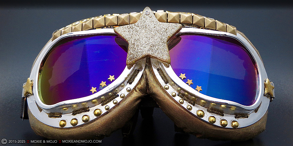 Moxie & Mojo  :: A Star is Born