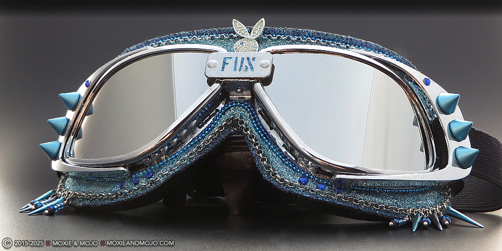 Moxie & Mojo  :: Fun Bunny ~ Blue