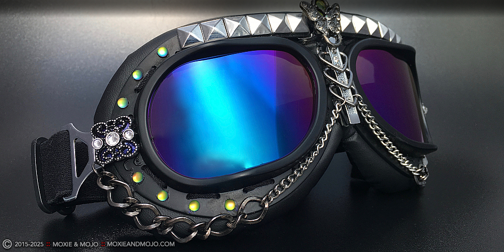 Moxie & Mojo  :: Mystique