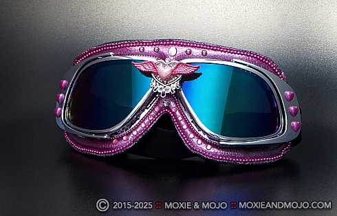 Moxie and Mojo XOXO Goggles